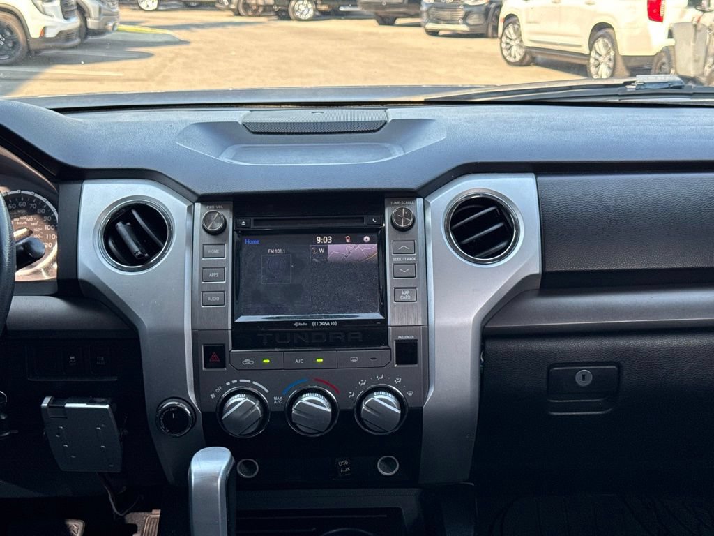 Used 2015 Toyota Tundra SR5 w/ SR5 Upgrade Package AWD/4WD image 22