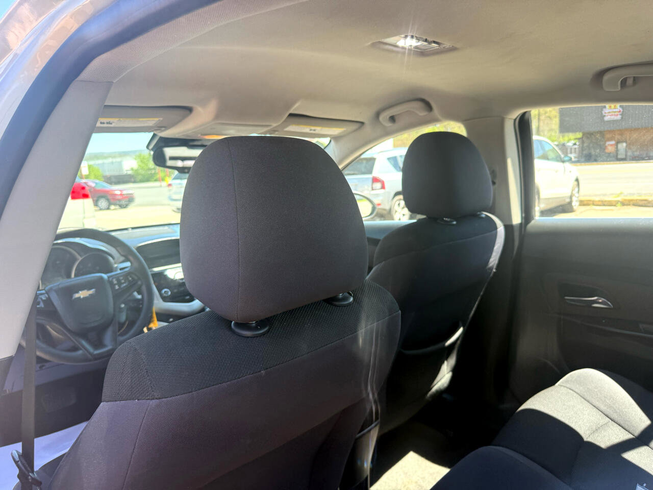 Used 2015 Chevrolet Cruze LT image 32