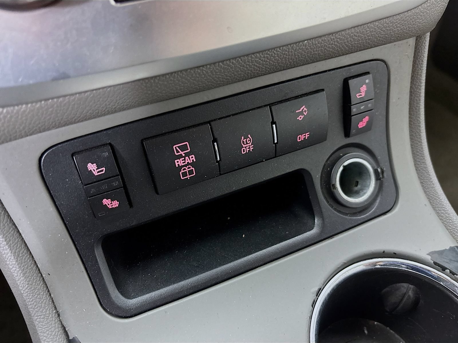 Used 2013 GMC Acadia SLE FWD image 19