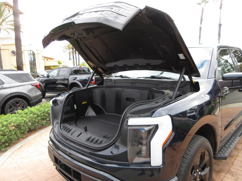 Certified 2023 Ford F150 Lightning Platinum AWD/4WD image 30