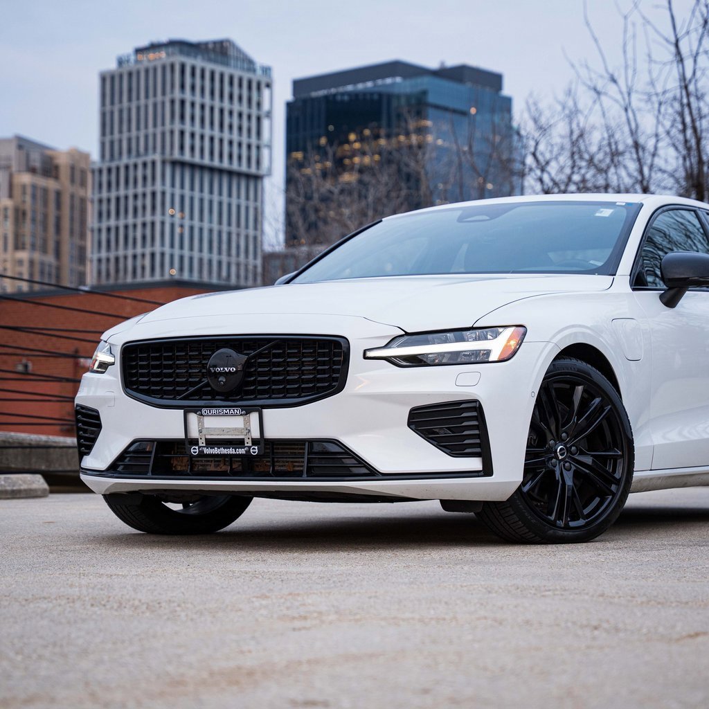 Certified 2024 Volvo S60 T8 Ultimate w/ Climate Package image 2