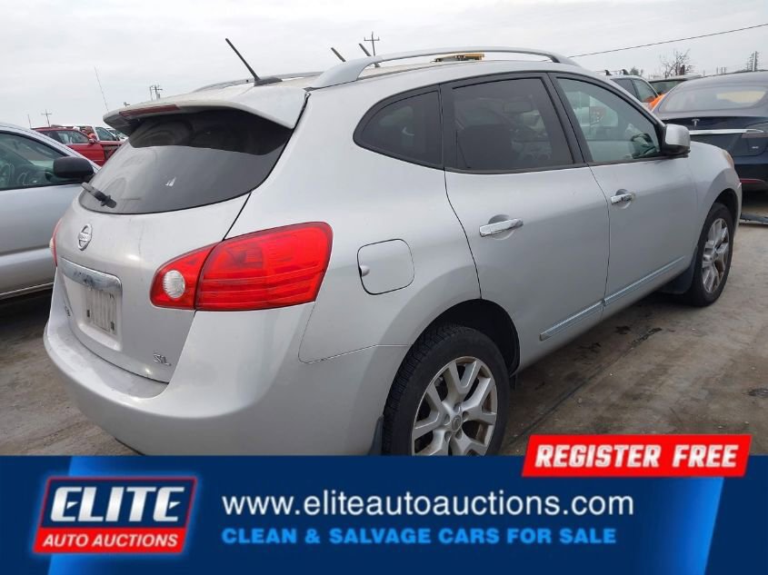 Used 2013 Nissan Rogue SL image 8