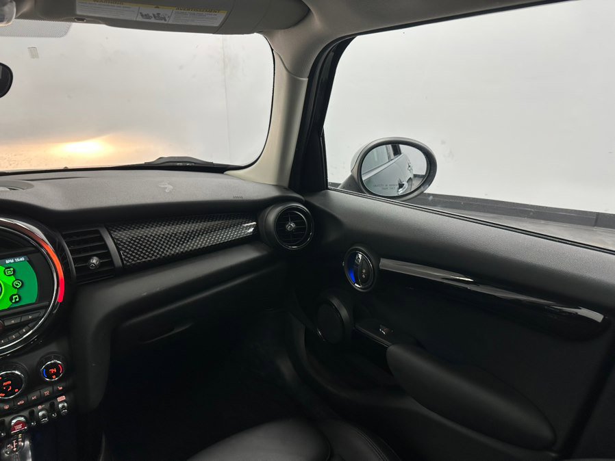 Used 2019 MINI Cooper S w/ Storage Package image 40