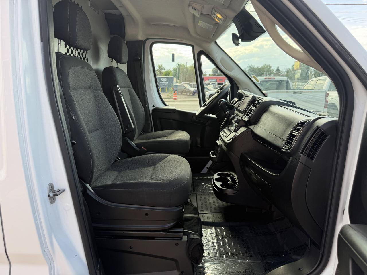 Used 2023 RAM ProMaster 2500 FWD image 29