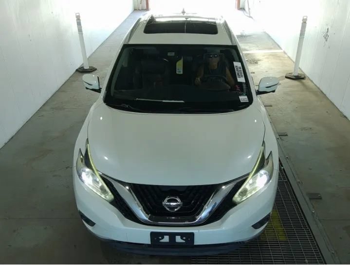 Used 2017 Nissan Murano Platinum w/ Platinum Technology Package FWD image 4