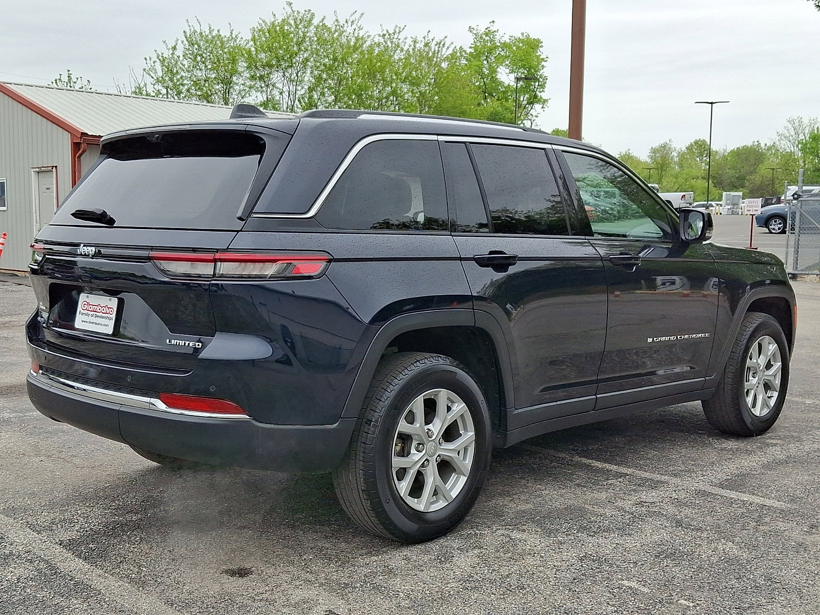 Certified 2023 Jeep Grand Cherokee Limited w/ Luxury Tech Group II AWD/4WD image 7