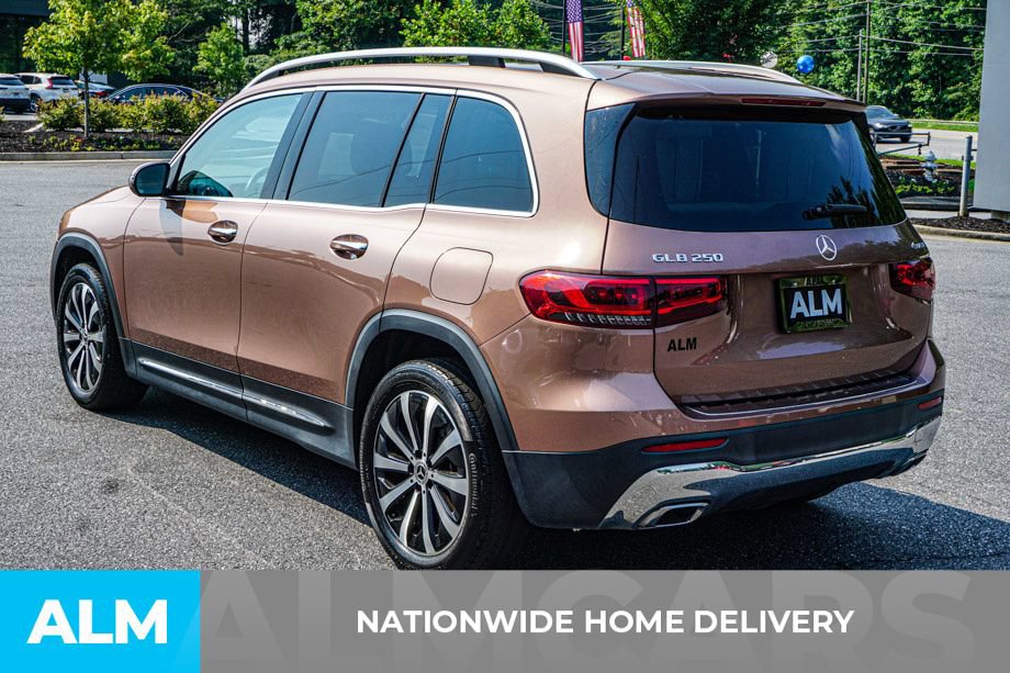 Used 2022 Mercedes-Benz GLB 250 4MATIC w/ Premium Package Lite image 5