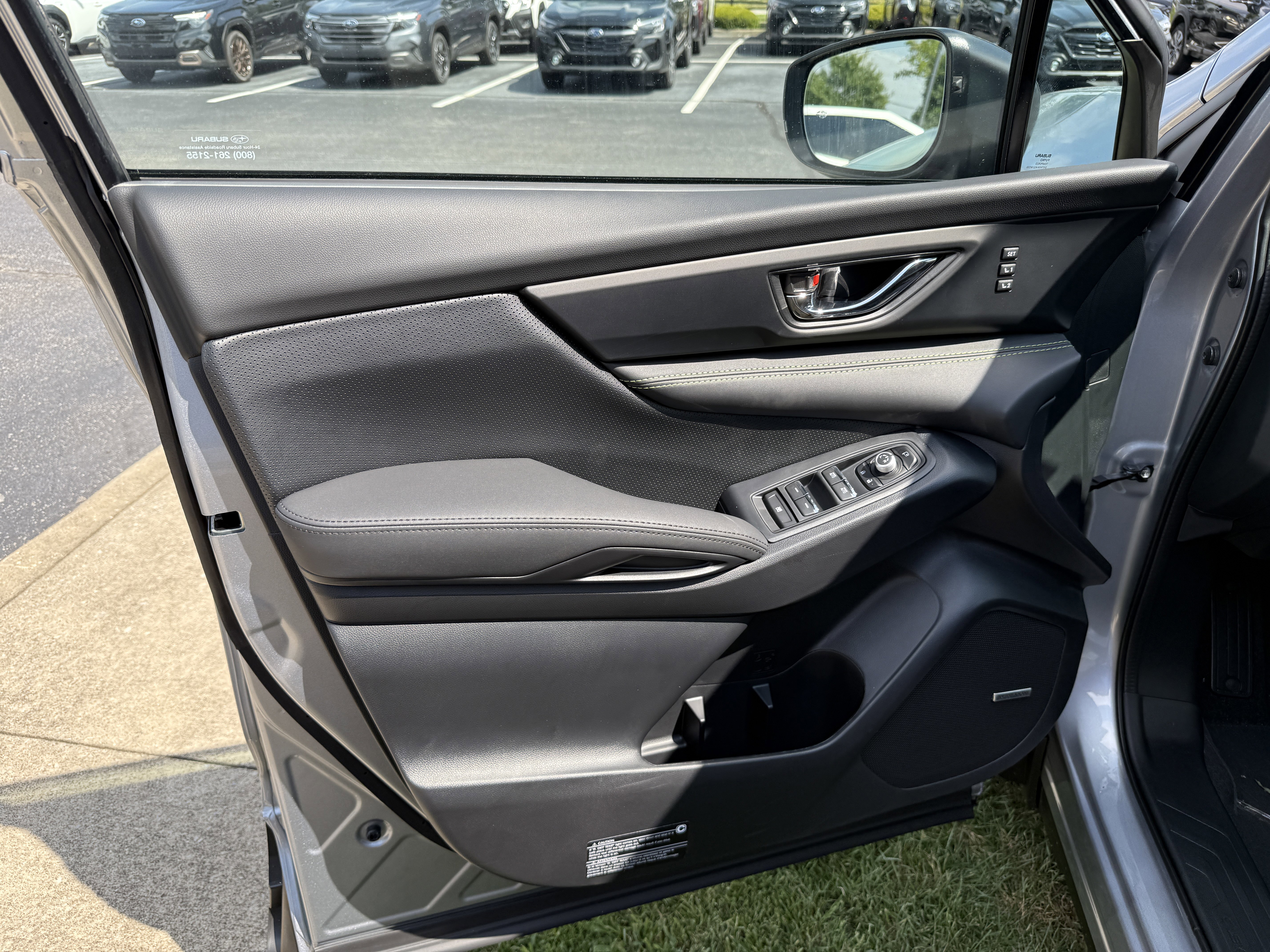 New 2025 Subaru Ascent Bronze Edition w/ Popular Package #2 image 8