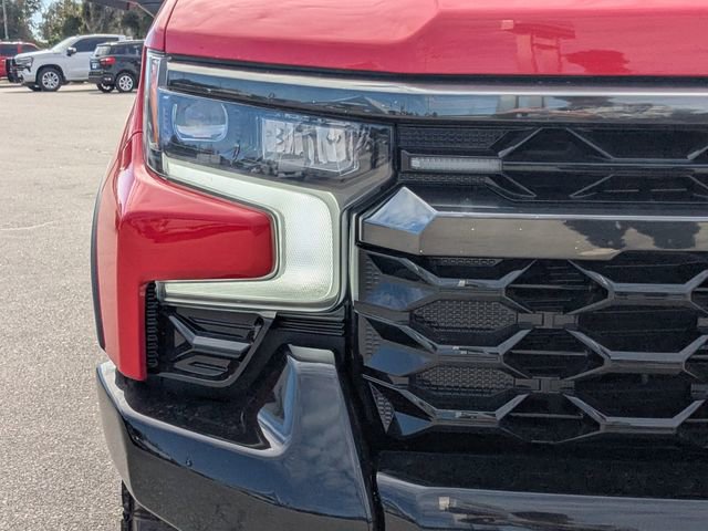 Used 2024 Chevrolet Silverado 1500 ZR2 image 10