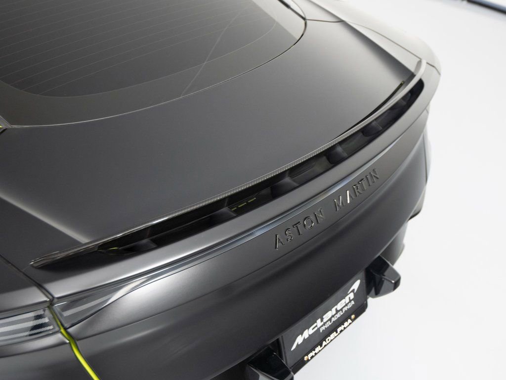 Used 2022 Aston Martin DBS Superleggera image 44