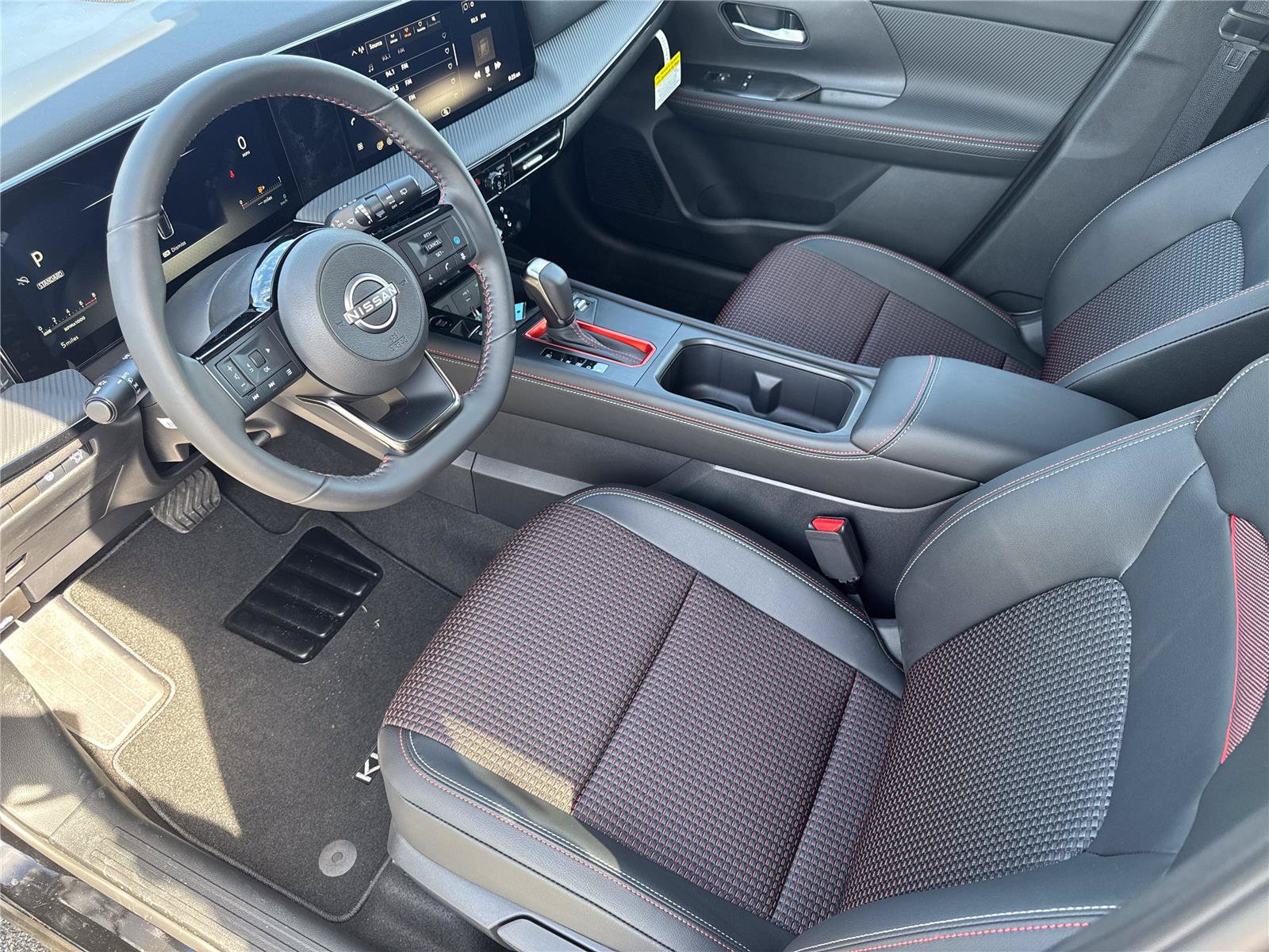 New 2026 Nissan Kicks SR FWD image 10
