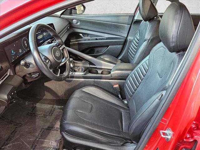 Used 2023 Hyundai Elantra Limited FWD image 15