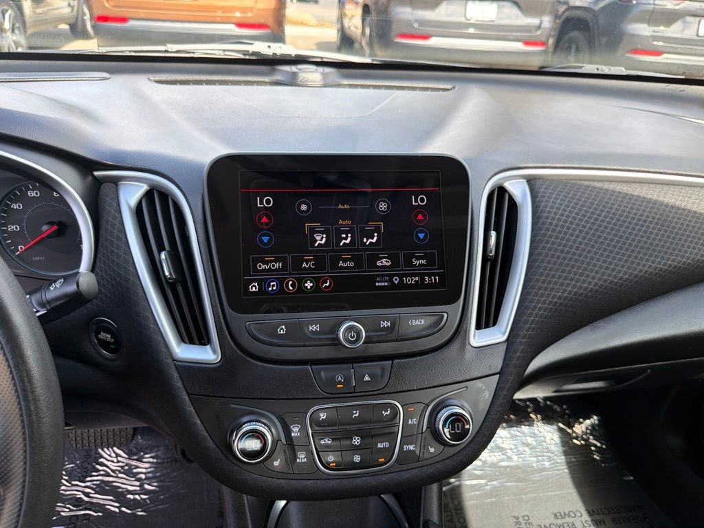 Used 2023 Chevrolet Malibu LT FWD image 19