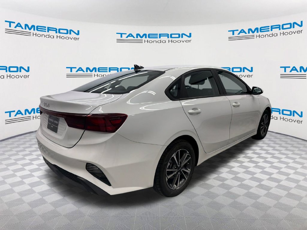 Used 2024 Kia Forte LXS FWD image 5
