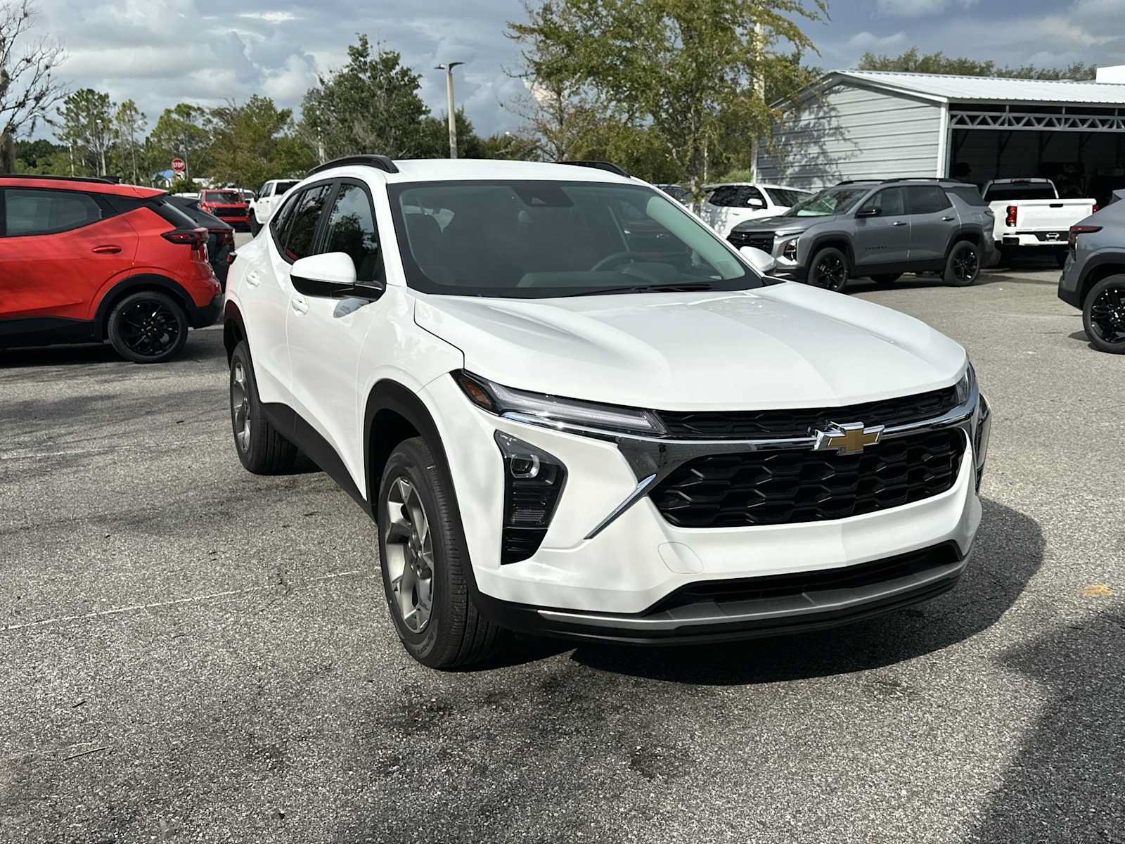 New 2026 Chevrolet Trax LT w/ LT Convenience Package FWD image 8