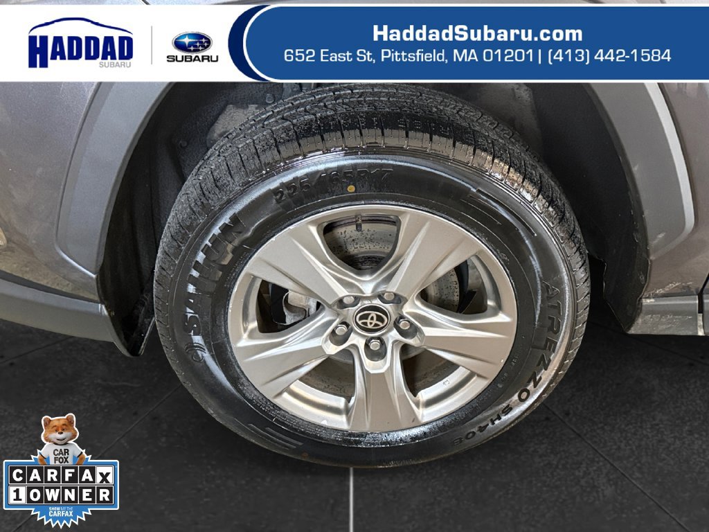 Used 2024 Toyota RAV4 XLE AWD/4WD image 15