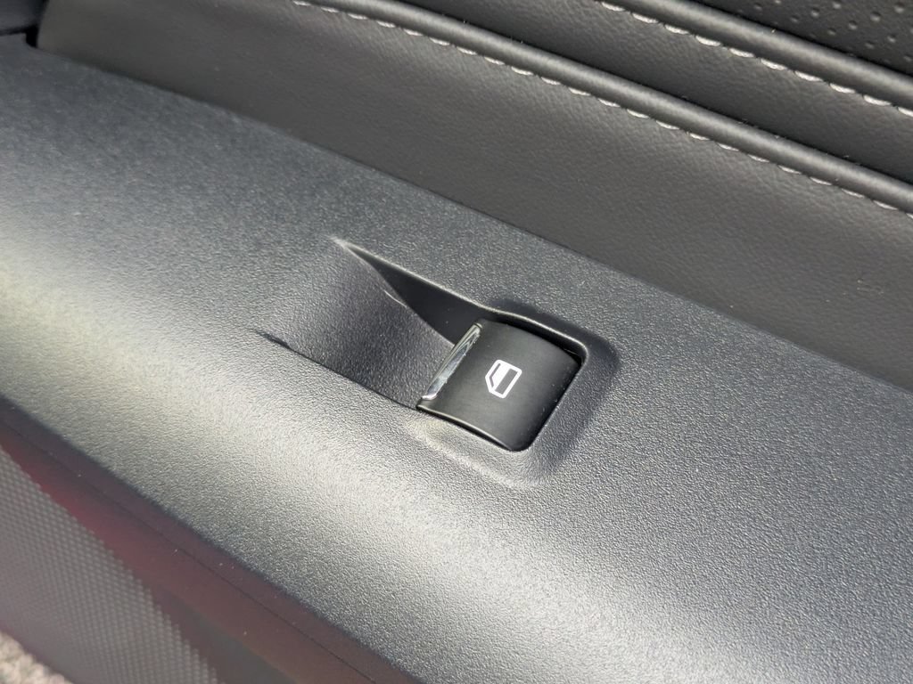 Used 2025 Ford Mustang GT Premium RWD image 30