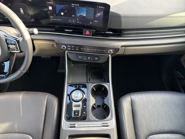 Used 2025 Kia Carnival SX FWD image 20