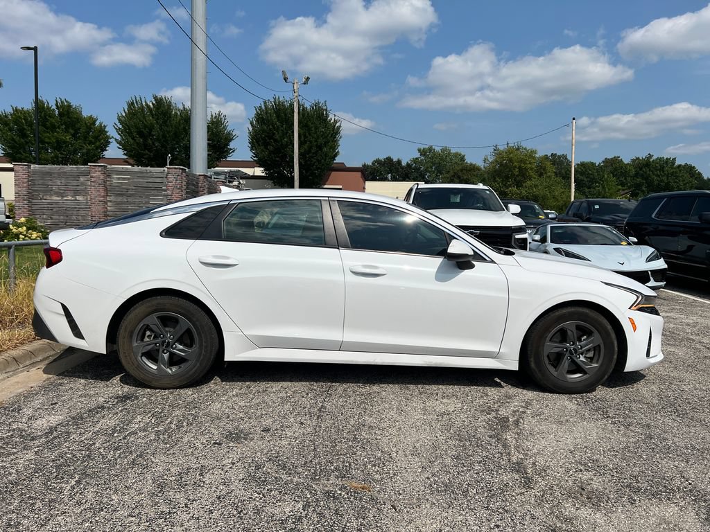 Used 2022 Kia K5 LX FWD image 2
