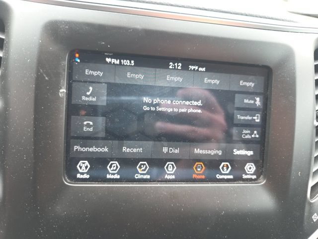 Used 2019 Jeep Cherokee Latitude Plus AWD/4WD image 2