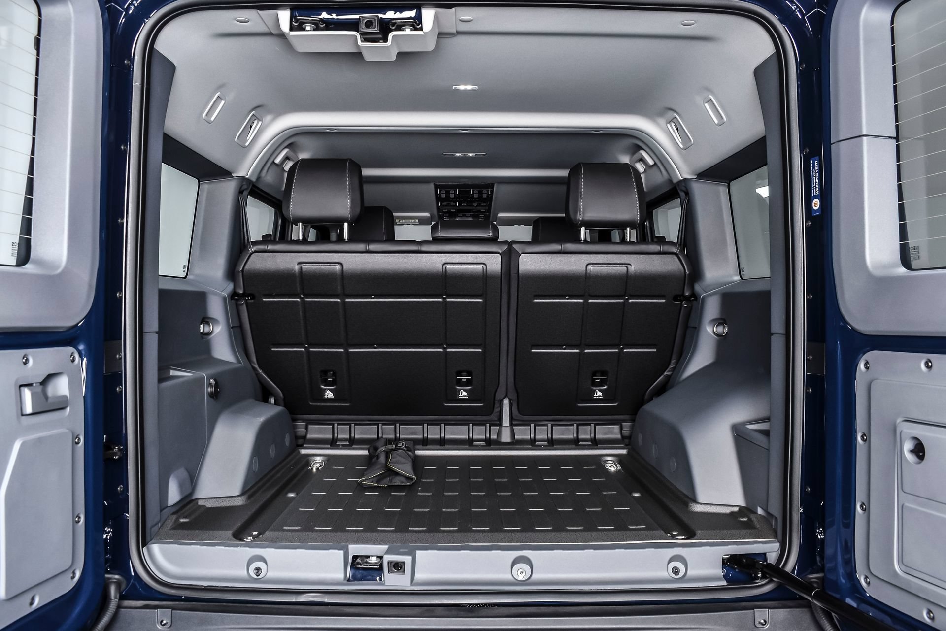 Used 2025 INEOS Grenadier Station Wagon AWD/4WD image 6