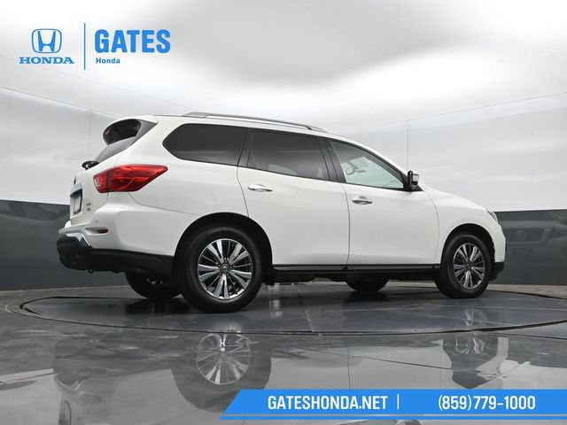 Used 2019 Nissan Pathfinder SL AWD/4WD image 41