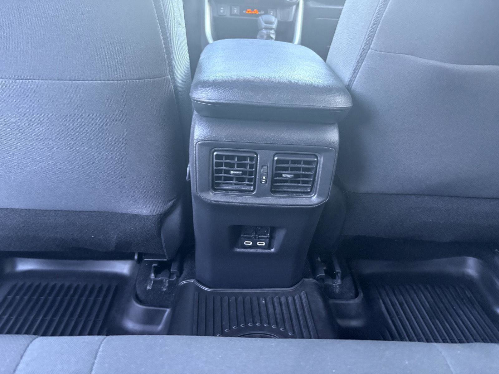 Used 2024 Toyota RAV4 XLE image 25
