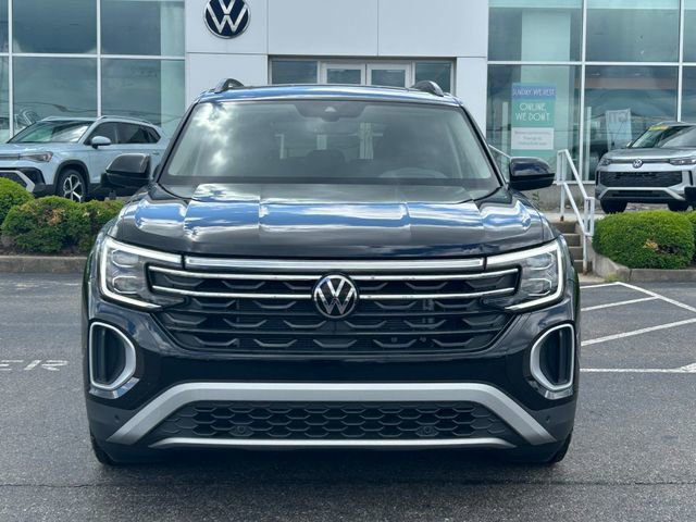 Used 2024 Volkswagen Atlas Peak Edition SEL AWD/4WD image 3