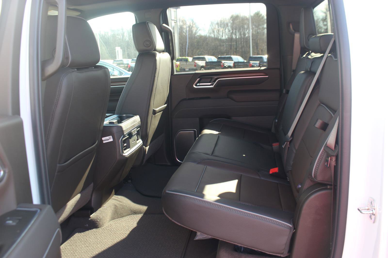 New 2026 GMC Sierra 2500 Denali w/ Denali Reserve Package image 13