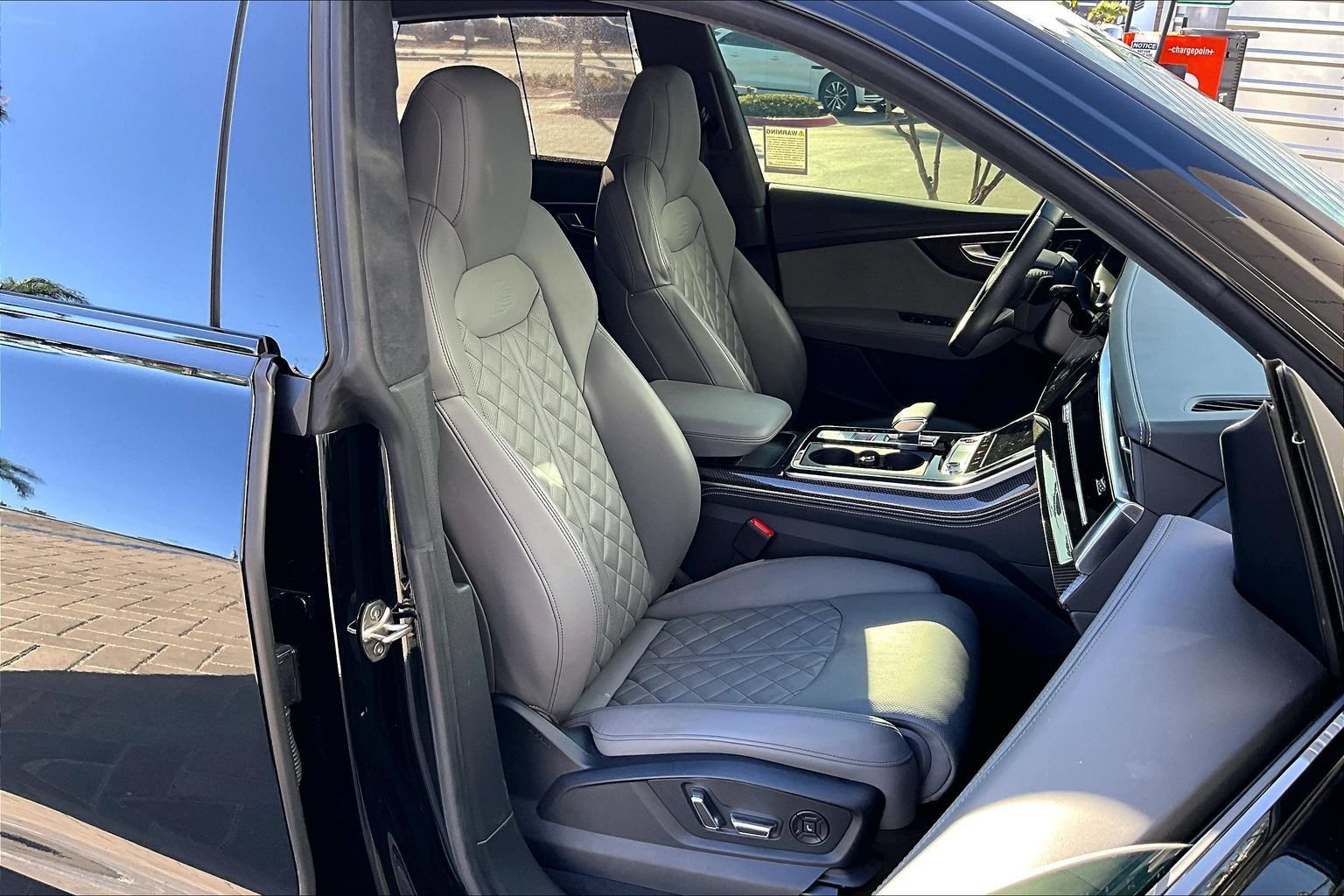 Used 2023 Audi SQ8 Premium Plus AWD/4WD image 7