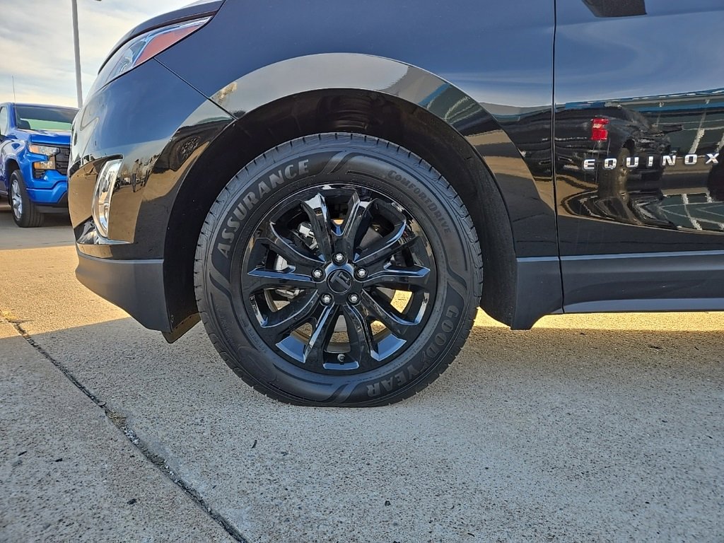 Used 2018 Chevrolet Equinox LT image 12