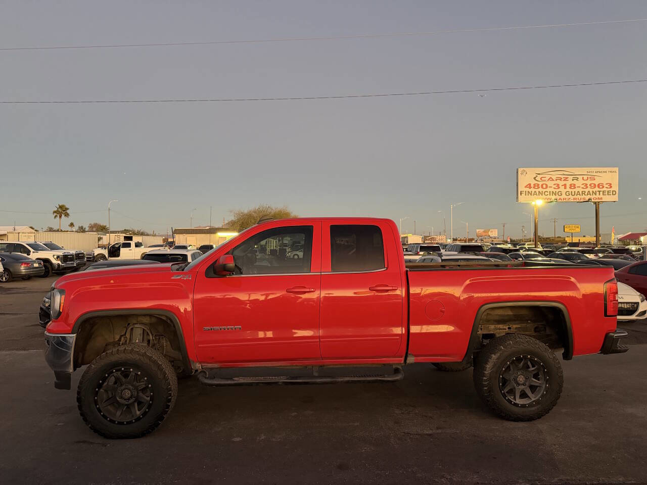 Used 2018 GMC Sierra 1500 SLE image 4