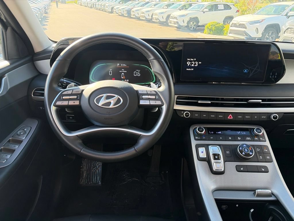Used 2025 Hyundai Palisade SEL AWD/4WD image 24