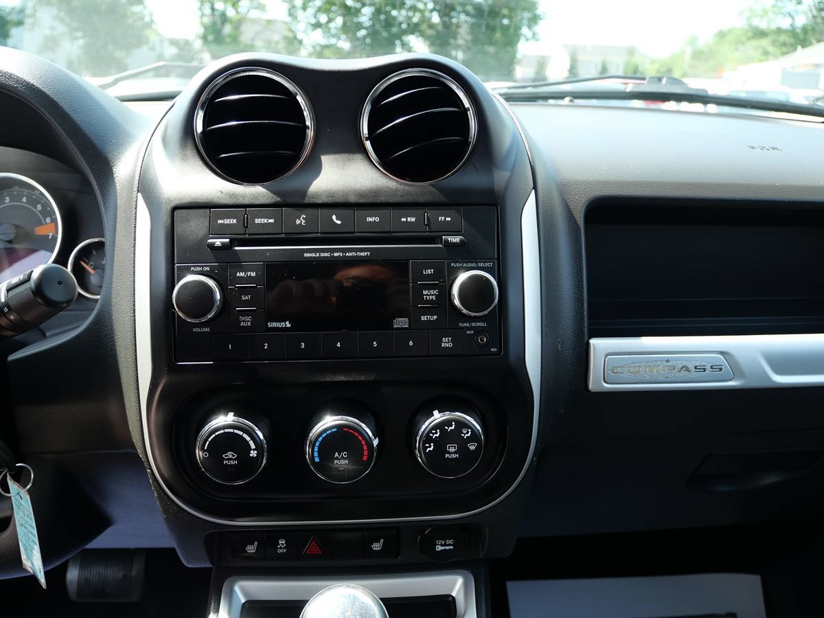 Used 2017 Jeep Compass High Altitude AWD/4WD image 14
