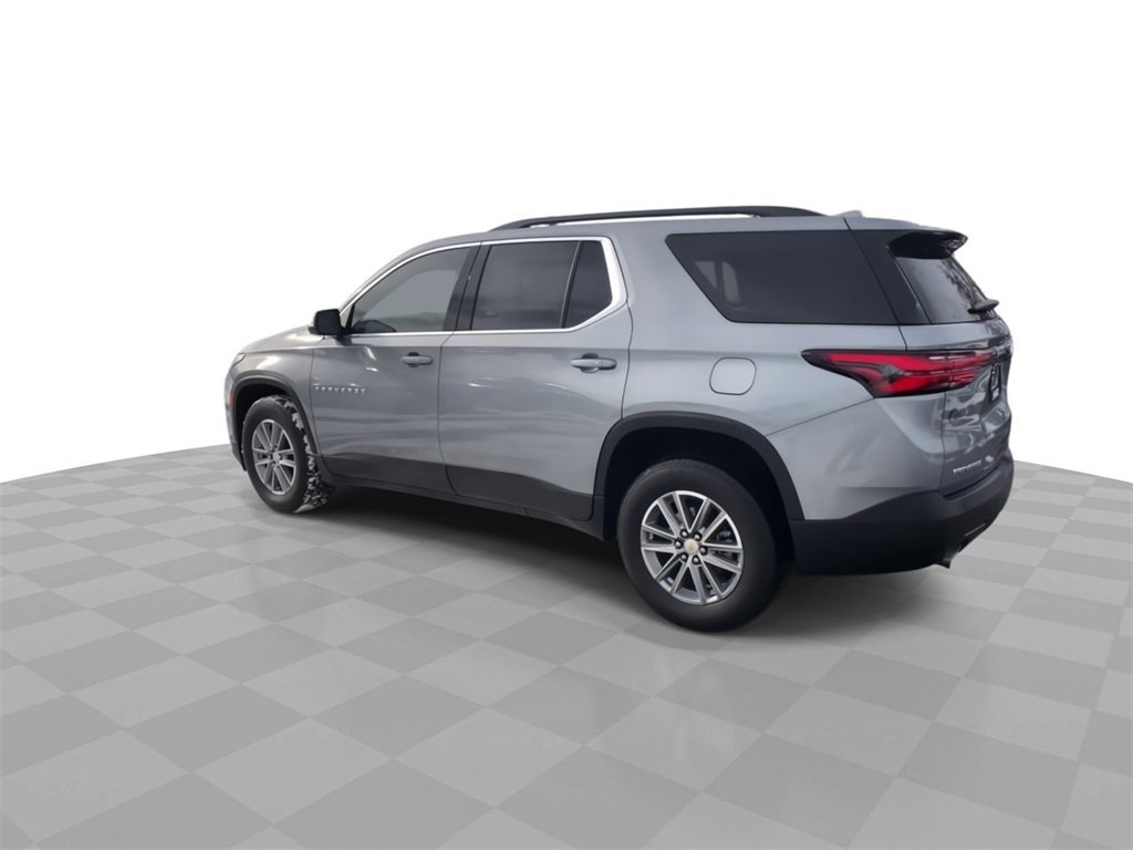 Used 2023 Chevrolet Traverse LT image 6