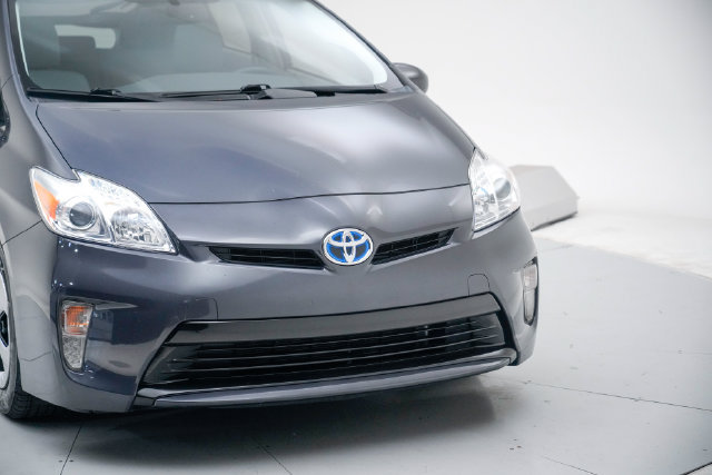 Used 2013 Toyota Prius Four w/ Deluxe Solar Roof Pkg FWD image 20