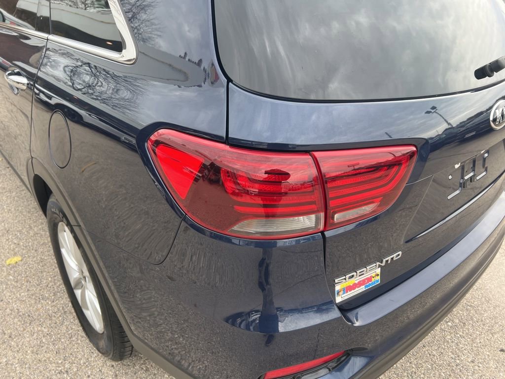 Certified 2019 Kia Sorento LX w/ LX Convenience Package image 34