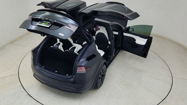 Used 2024 Tesla Model X Plaid image 92