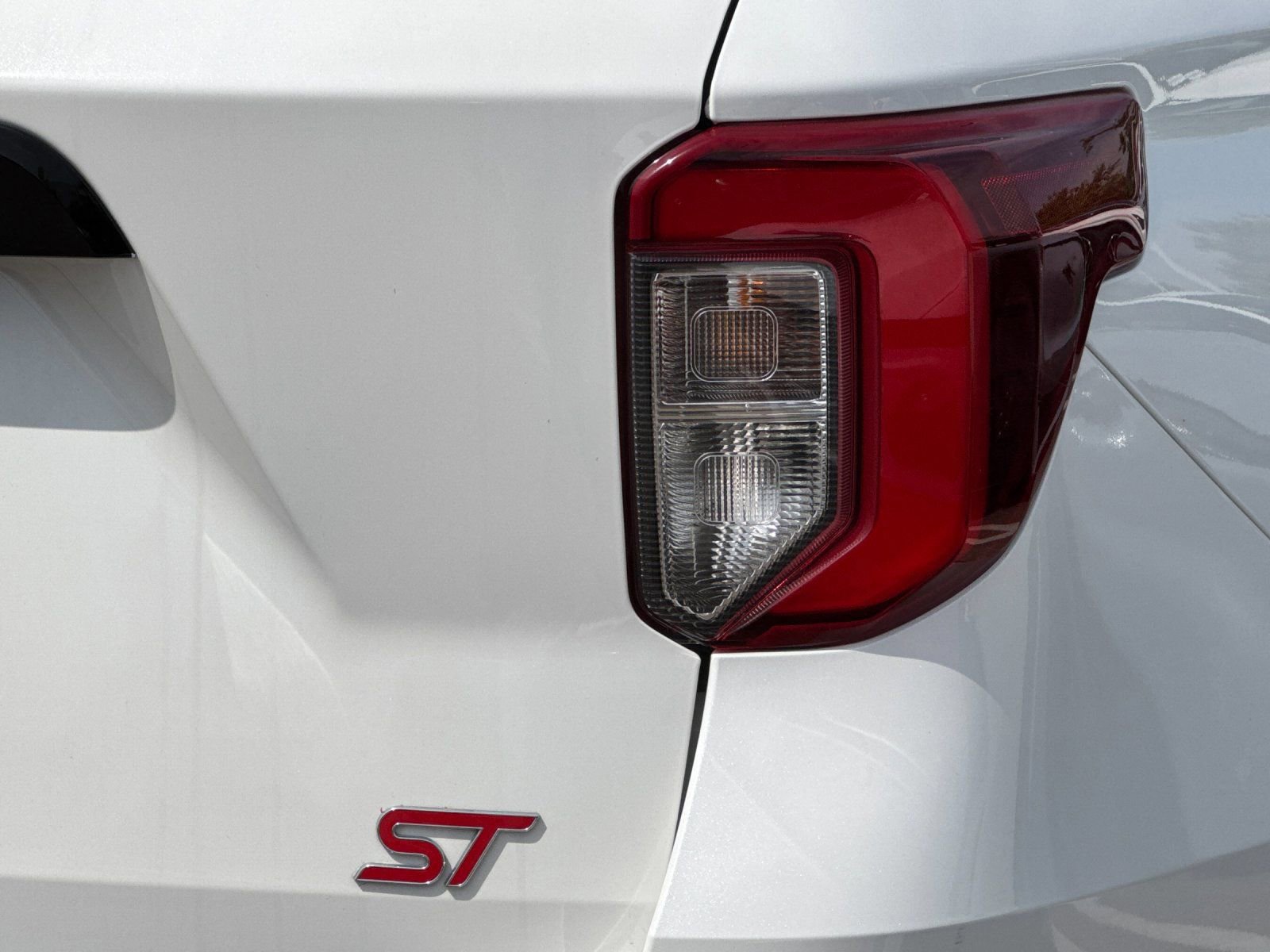 Used 2022 Ford Explorer ST w/ Equipment Group 401A image 39