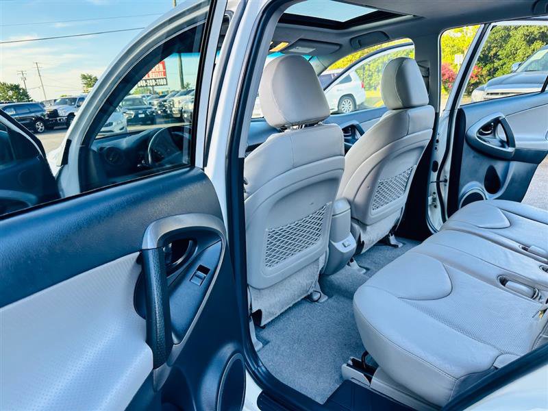 Used 2012 Toyota RAV4 Limited image 21