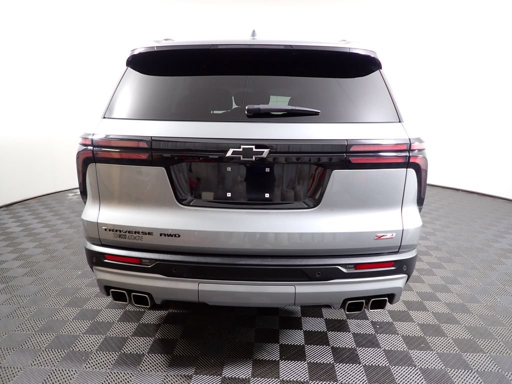Used 2025 Chevrolet Traverse Z71 AWD/4WD image 14
