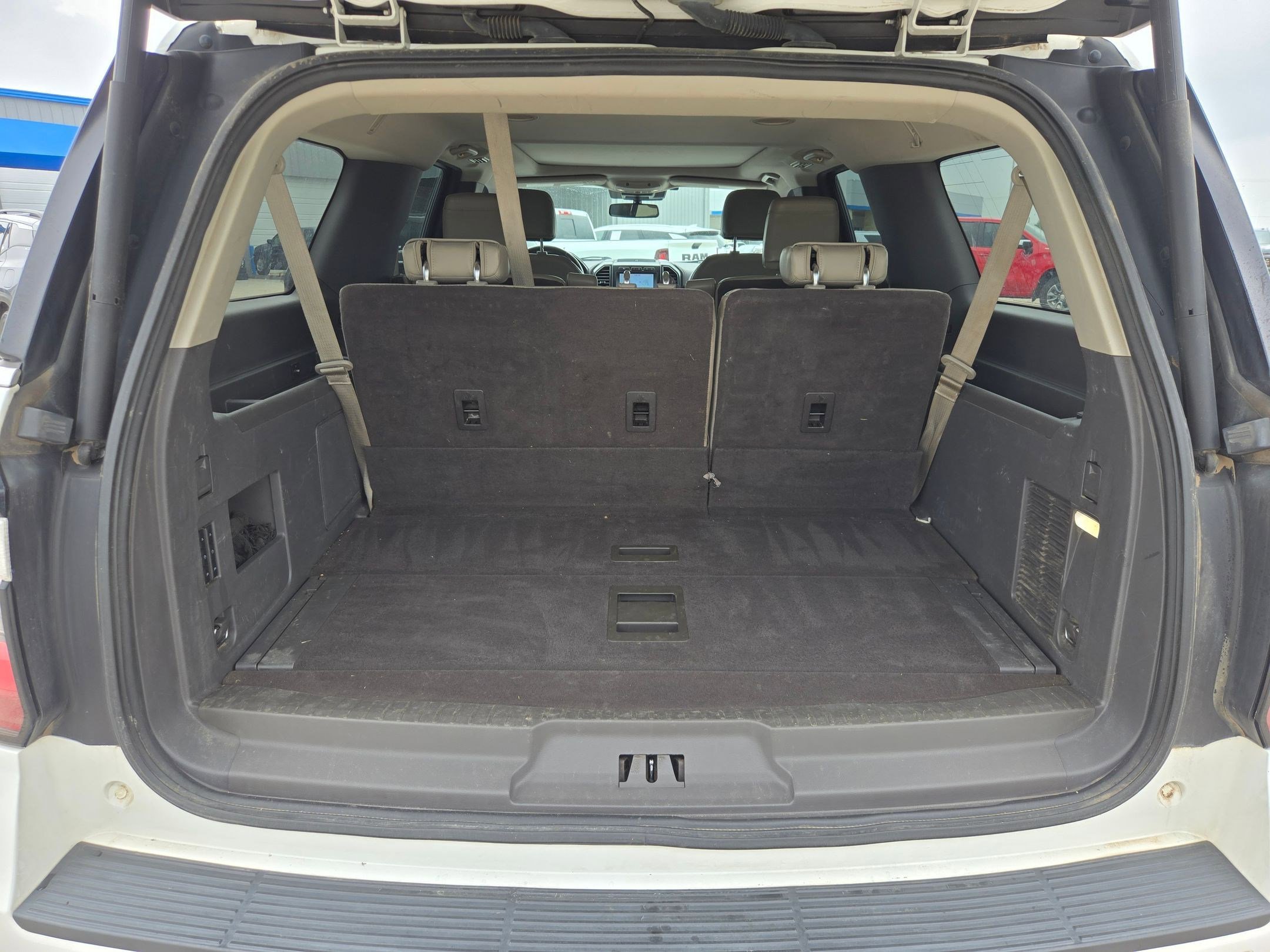 Used 2021 Ford Expedition Max Limited RWD image 22