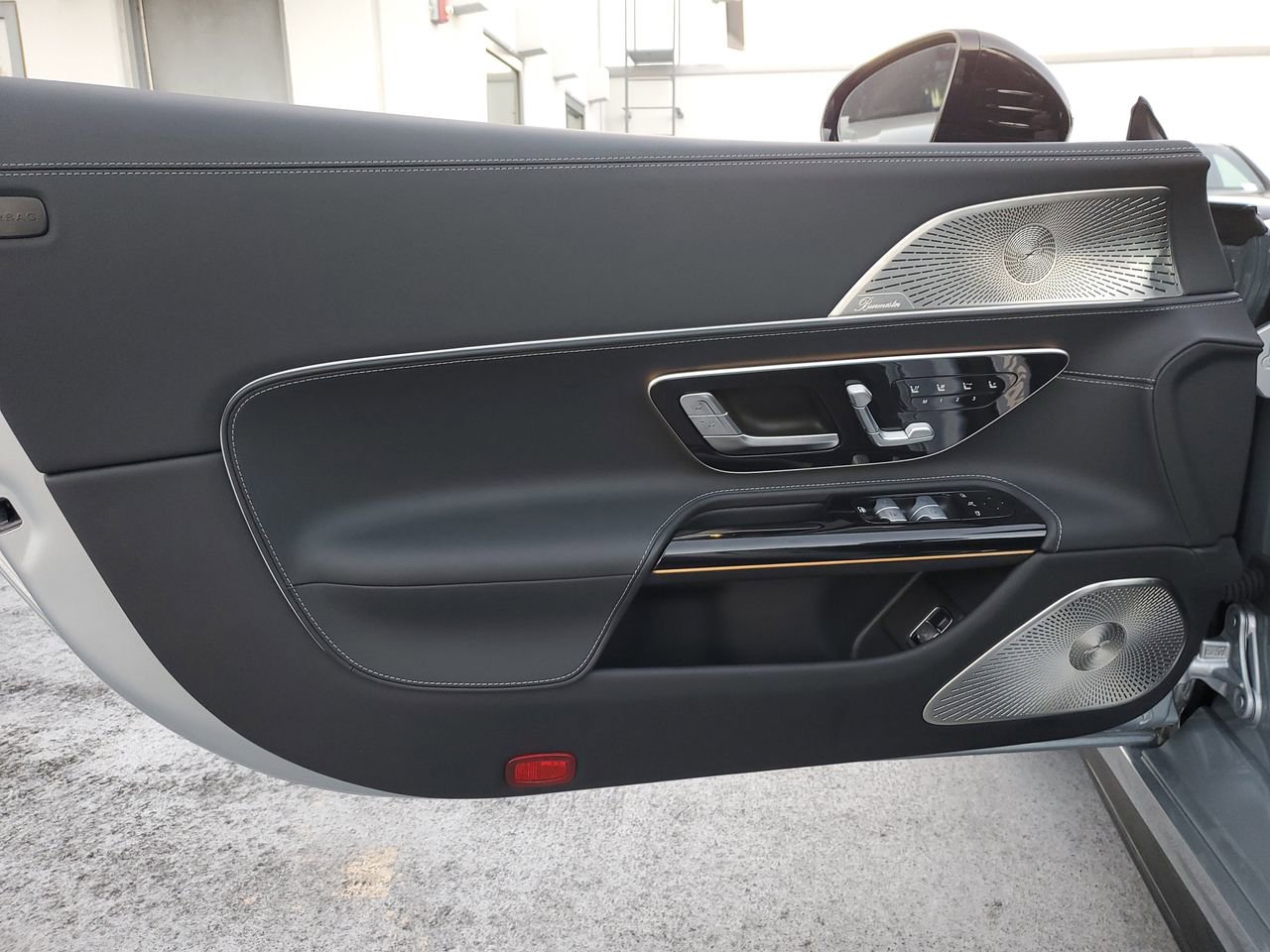 New 2025 Mercedes-Benz SL 63 AMG 4MATIC image 17