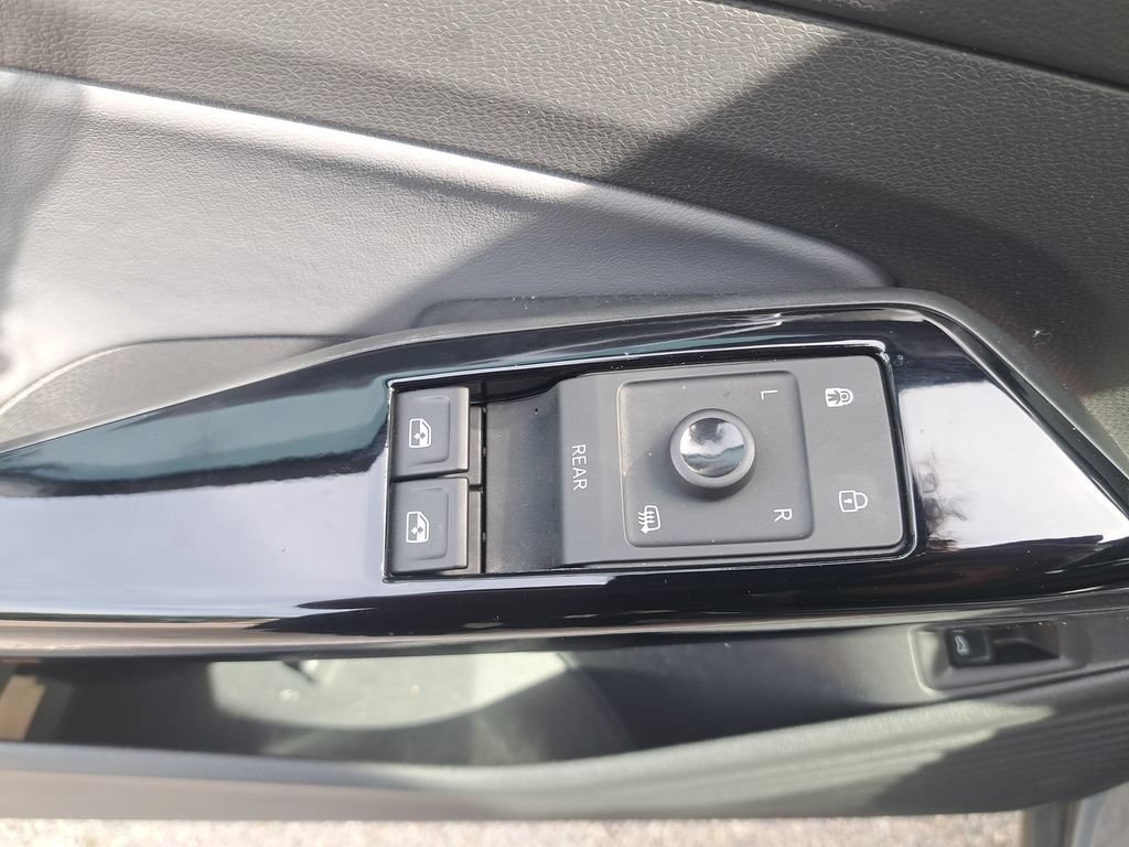Used 2023 Volkswagen ID.4 S RWD image 22