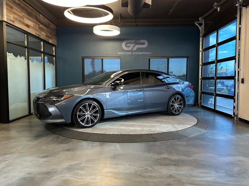 Used 2019 Toyota Avalon Touring w/ Advanced Safety Package FWD image 7