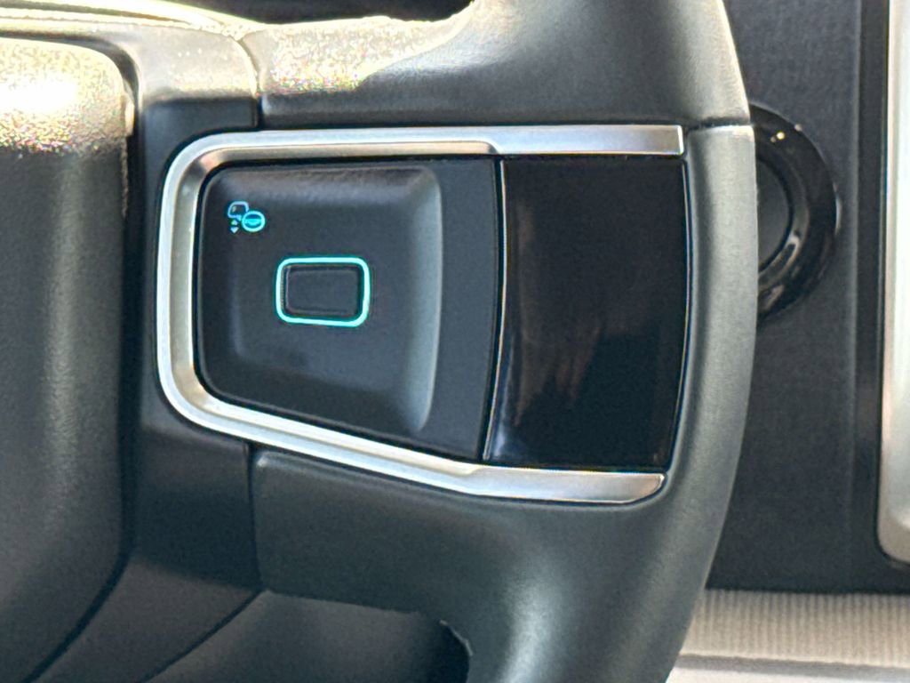 Certified 2025 Ford Expedition Active image 19