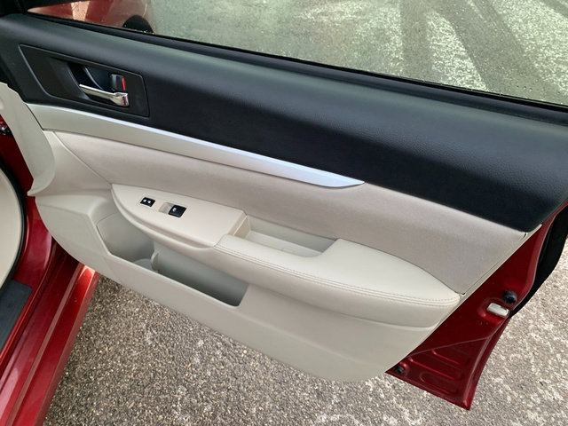 Used 2013 Subaru Legacy 2.5i Premium image 16