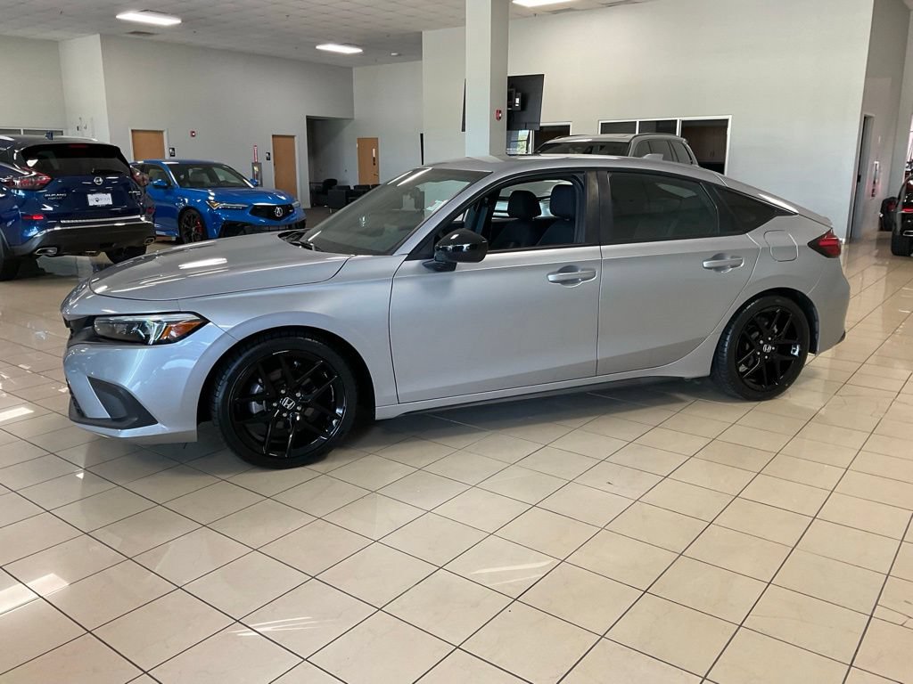 Used 2023 Honda Civic Sport image 4