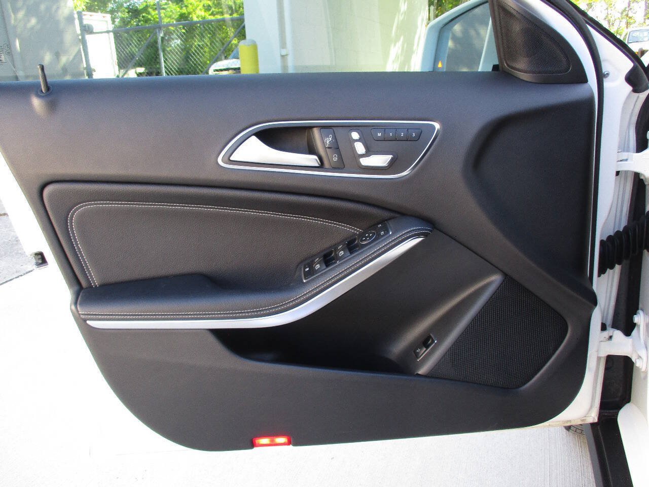 Used 2018 Mercedes-Benz GLA 250 4MATIC image 36