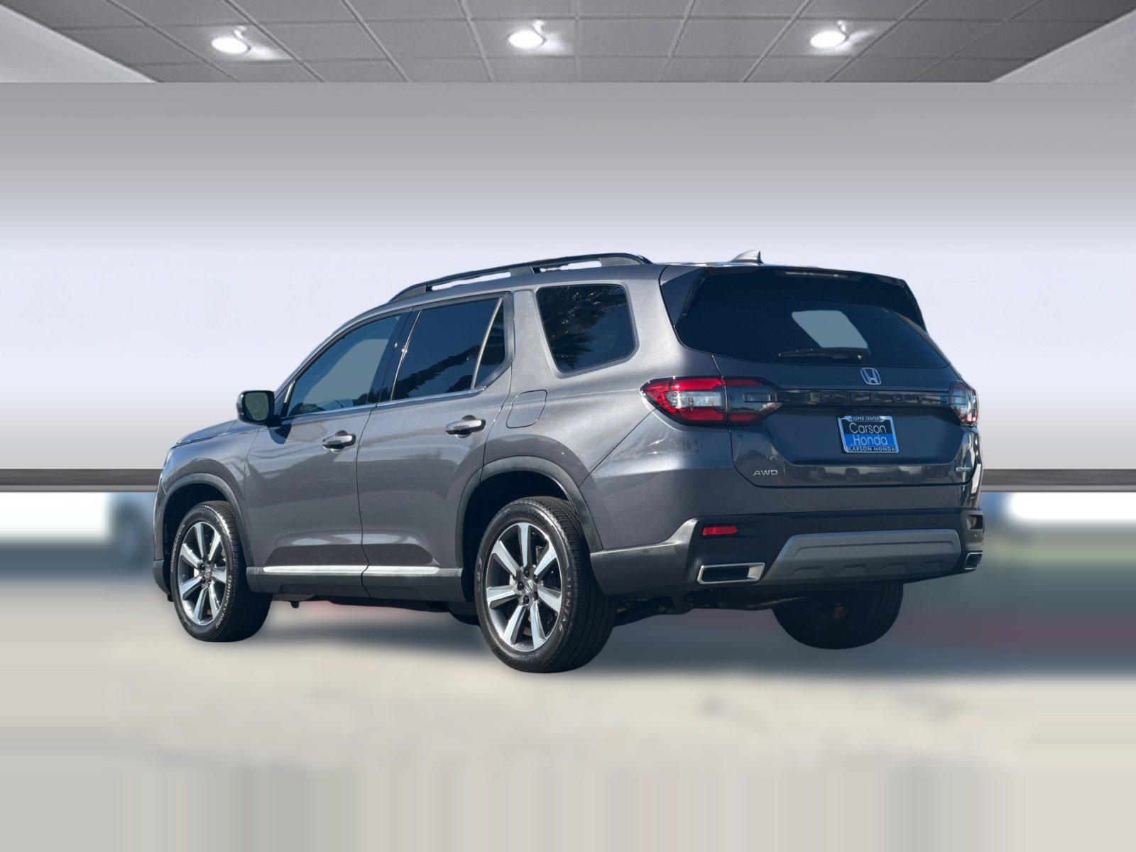 Certified 2025 Honda Pilot Touring image 3